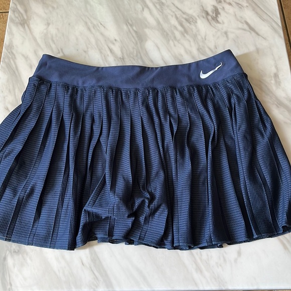 Nike Dresses & Skirts - Nike Tennis pleated skirt